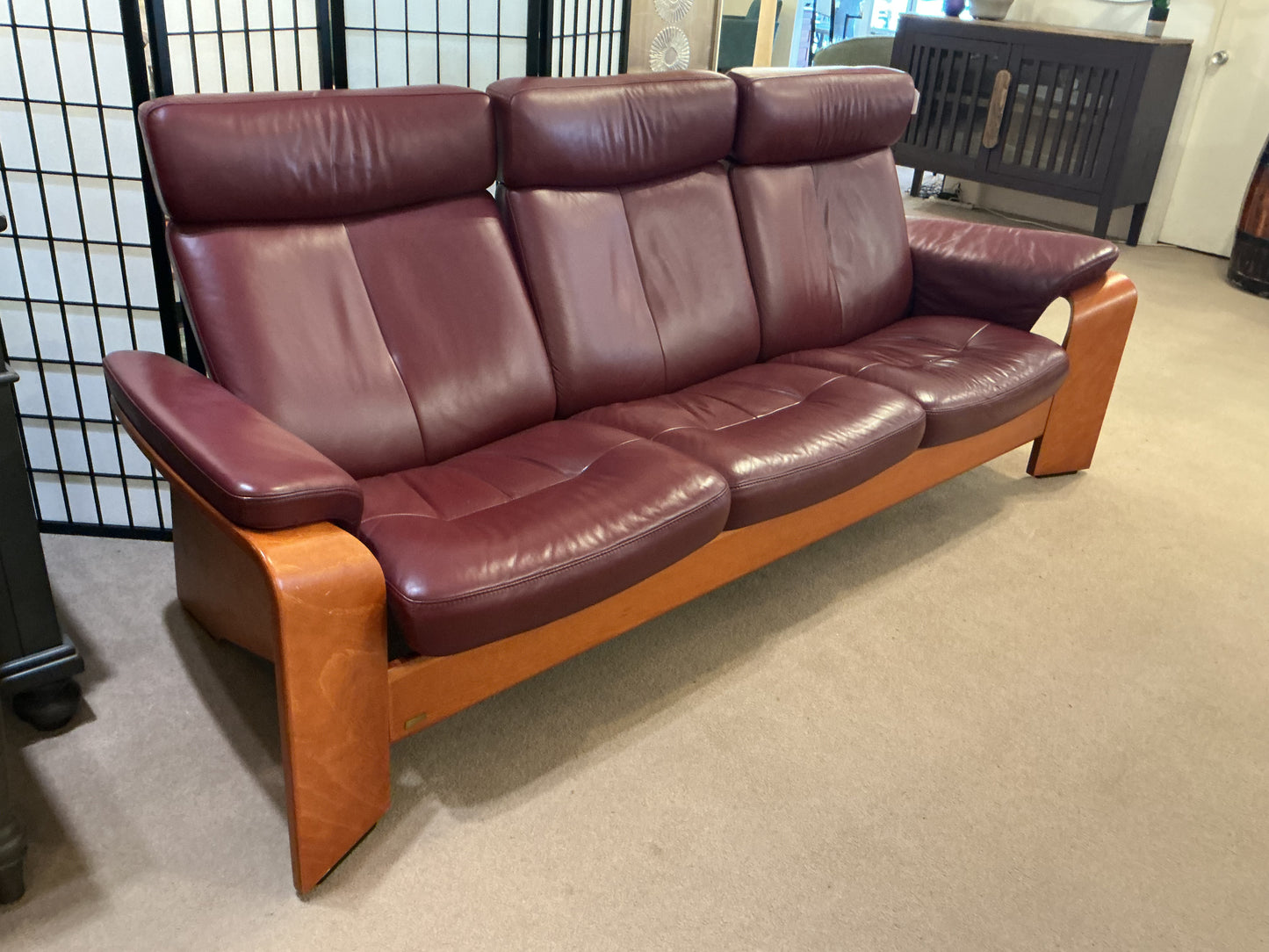 Red, Stressless Pegasus Sofa