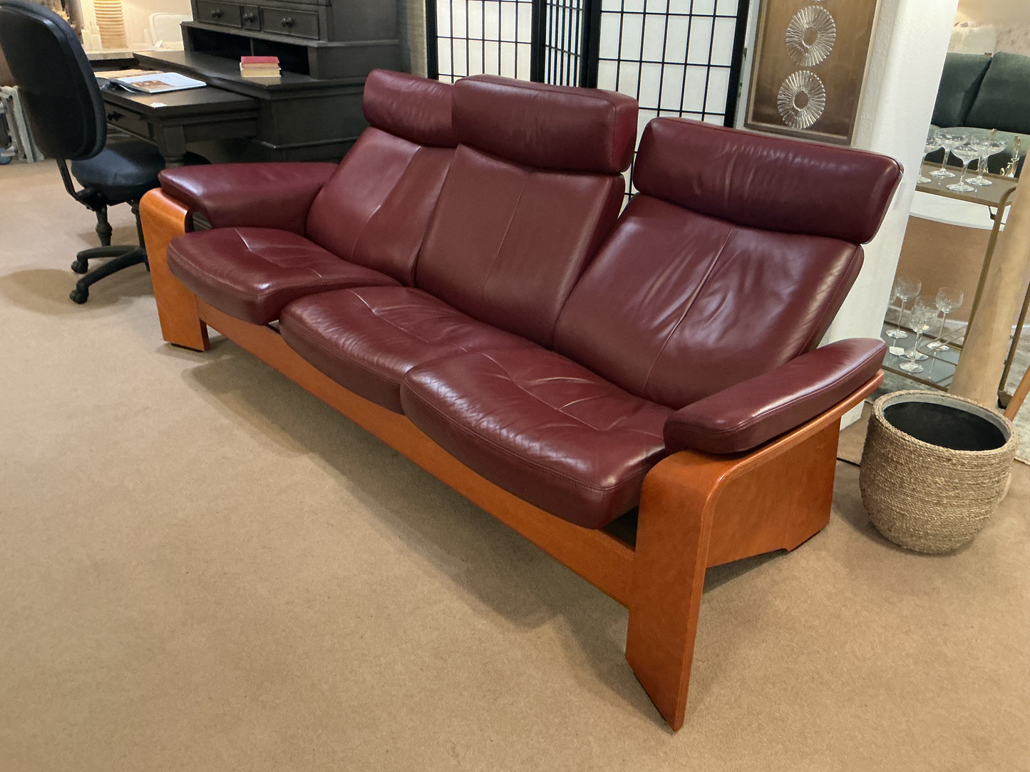 Red, Stressless Pegasus Sofa