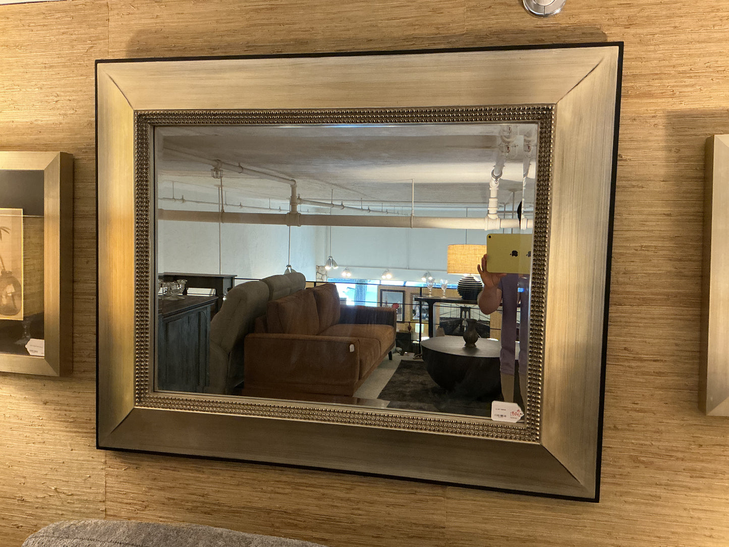 LG GRY MIRROR