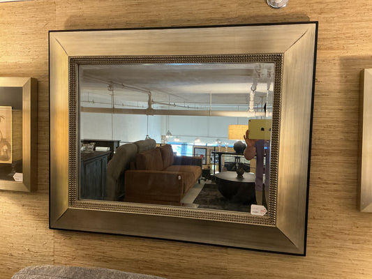 LG GRY MIRROR